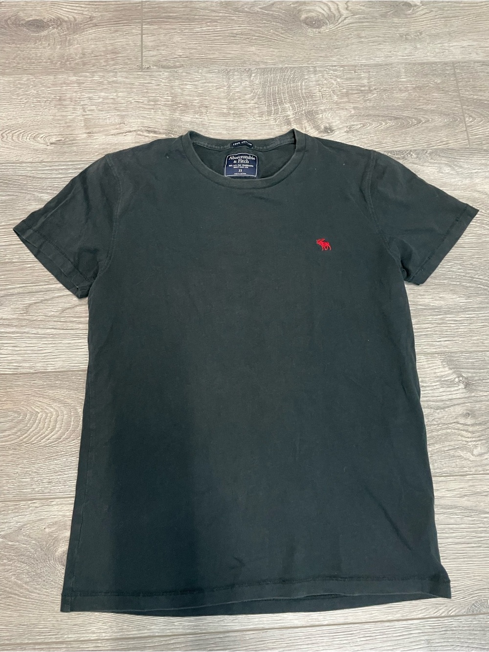 Abercrombie & Fitch Men's Black Crew Neck T-Shirt with Red Logo